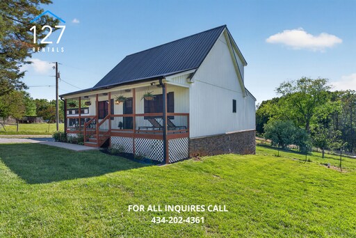Building Photo - Beautiful 3 bedroom 2.5 bath!