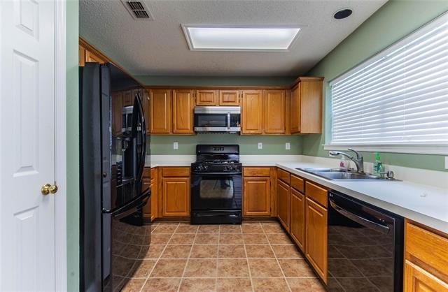 Building Photo - 4117 Oxlea Dr