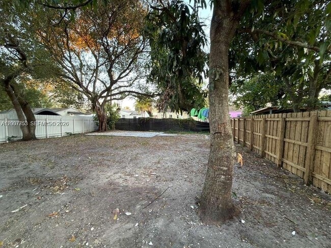 Building Photo - 854 NW 76th St