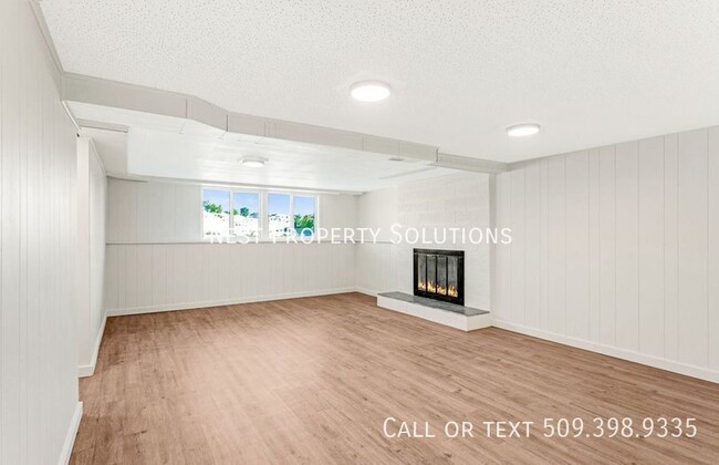 Building Photo - Remodeled 4 Bed, 3 Bath Home for Rent!