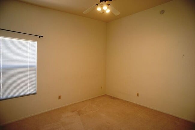 Building Photo - 2920 N La Chiquita Ave