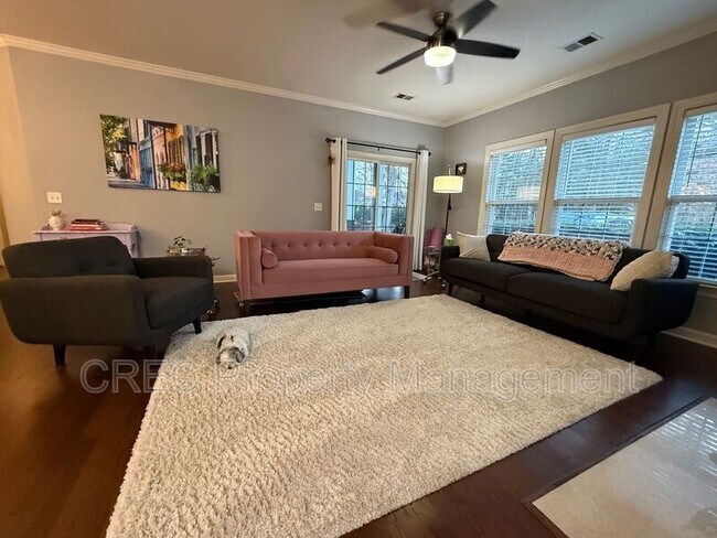 Building Photo - 1202 Grove Park Dr