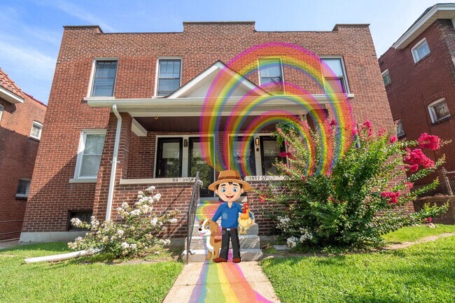 Building Photo - McDreamy 2BR w/ Balcony