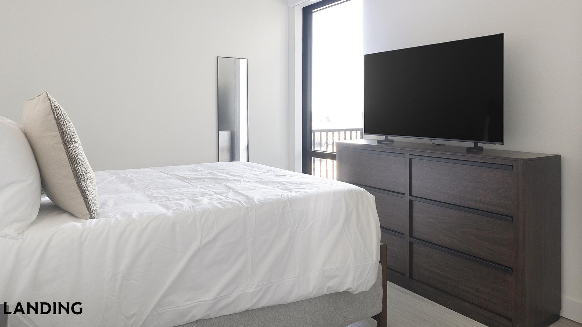 Building Photo - 1007 S Mint St