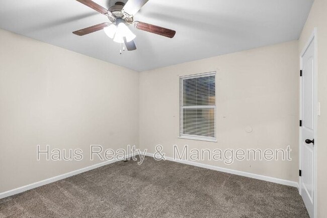 Building Photo - 1709 Evans Rd