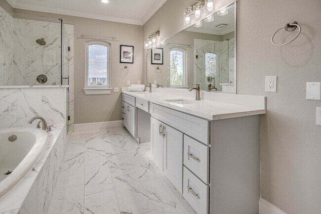 Building Photo - 4701 Inker St