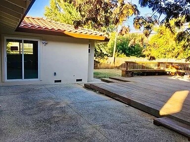 Building Photo - 3680 Mace Ct