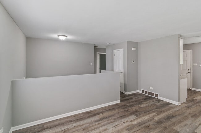 Building Photo - 22015 E Churchill Dr