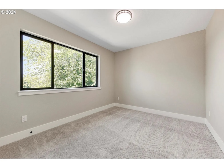 Building Photo - 3815 Rose Ct