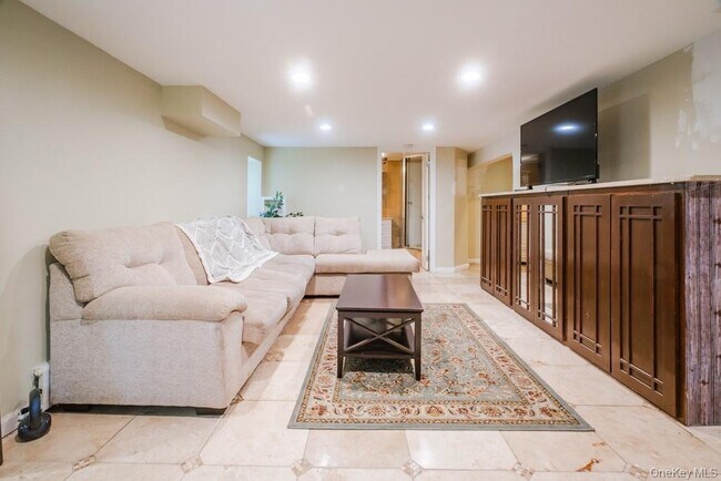 Building Photo - 64 Furnace Woods Rd