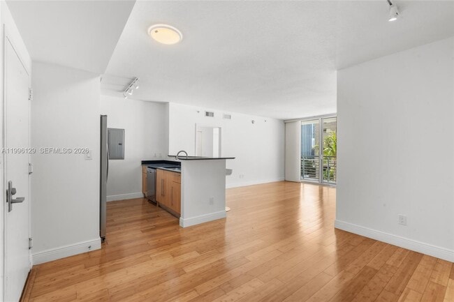 Building Photo - 335 S Biscayne Blvd