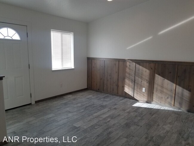 Building Photo - 4 br, 2 bath House - 3958 Cobble