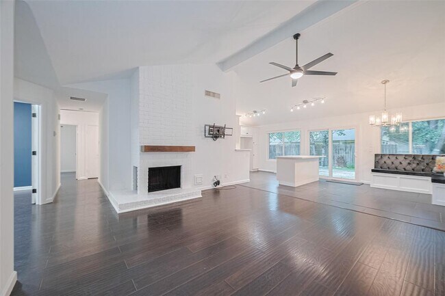 Building Photo - 3407 Hillstone Dr