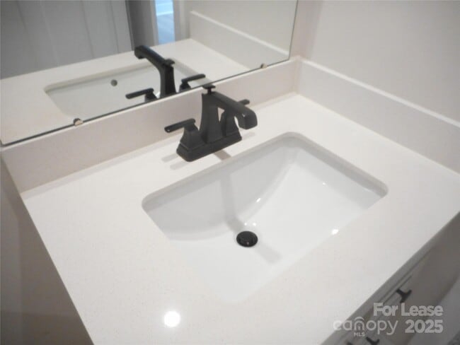 Building Photo - 3033 Matthews-Indian Trail Rd