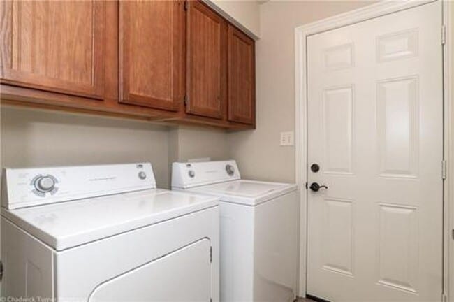 Building Photo - 2 Bedroom Condo 6 Minutes from UofA! Prime location in quiet neighborhood!