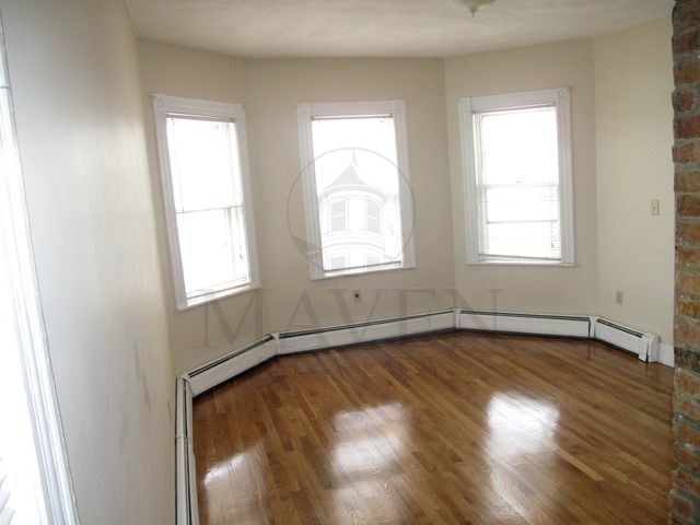 Building Photo - 66 Morton Ave