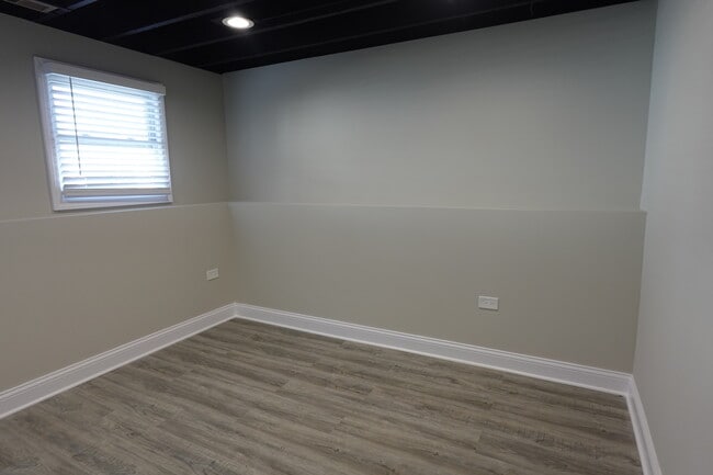 Building Photo - 1800 Hollywood Ave