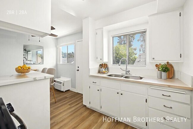 Building Photo - 616 San Pascual Ave