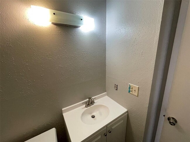 Building Photo - 5806 Emerald Forest Dr