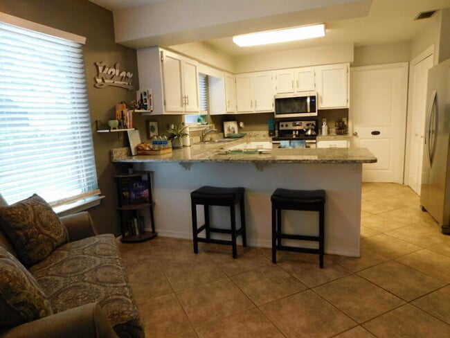 Building Photo - 939 Ridgewood Way