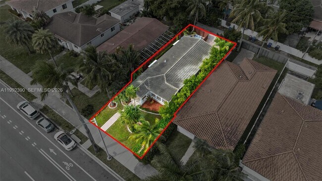 Building Photo - 1443 Hollywood Blvd