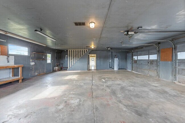 Building Photo - 1186 NE Alpine Ave