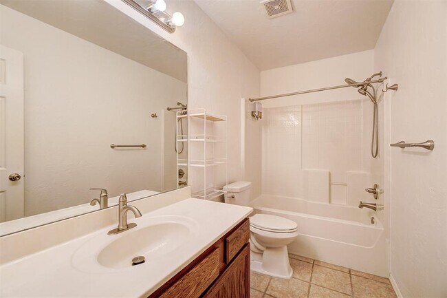 Building Photo - 408 Cherokee Gate Dr