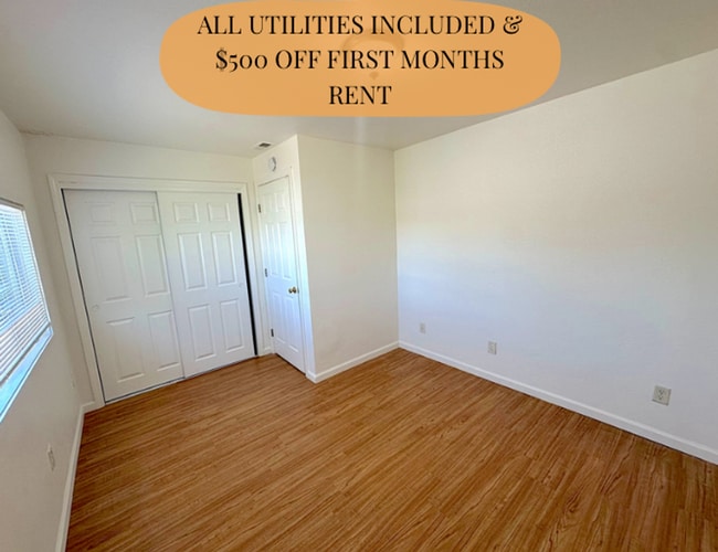 Building Photo - ALL UTILITIES INCLUDED!! $500 OFF FIRST MONTHS RENT!! Sparks 2 bedroom, 2.5 bath - Available Now!!