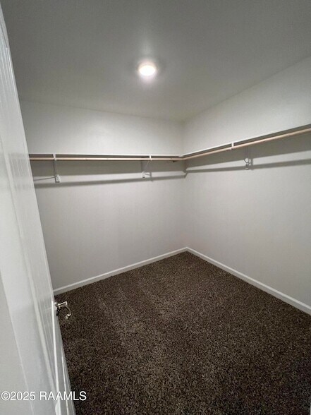Building Photo - 209 Garden Oaks Ave