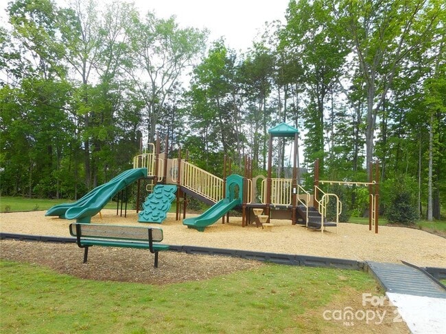 Building Photo - 211 Orson Oaks Ln
