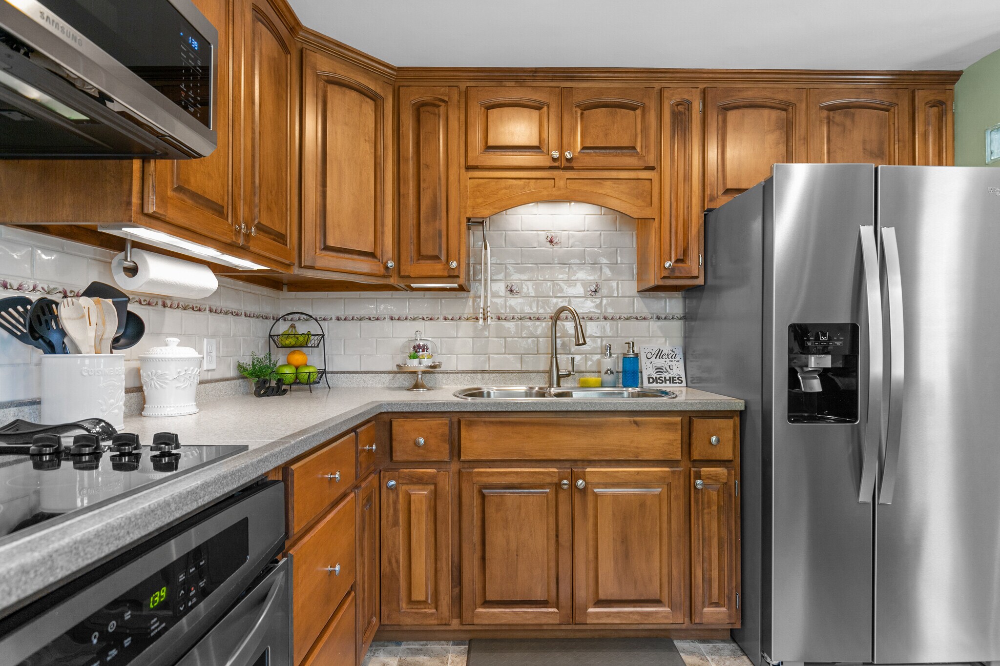 Building Photo - 302 E Wilson Ave