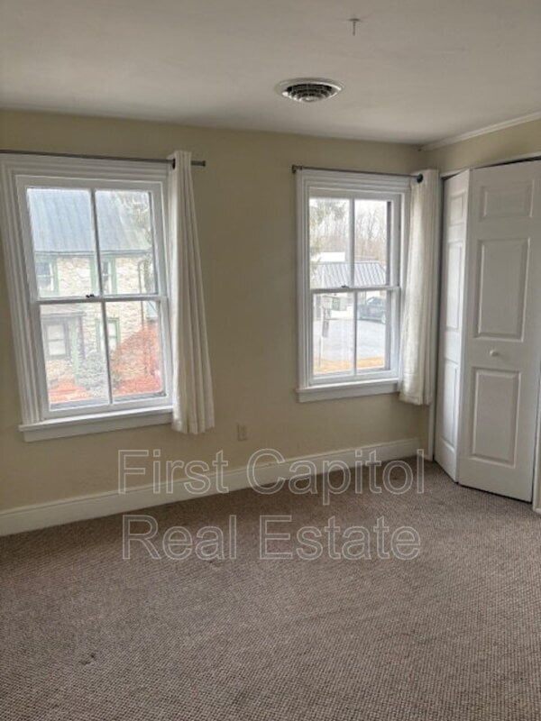 Building Photo - 5921 Linglestown Rd