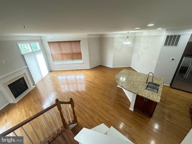 Building Photo - 13200 St James Sanctuary Dr