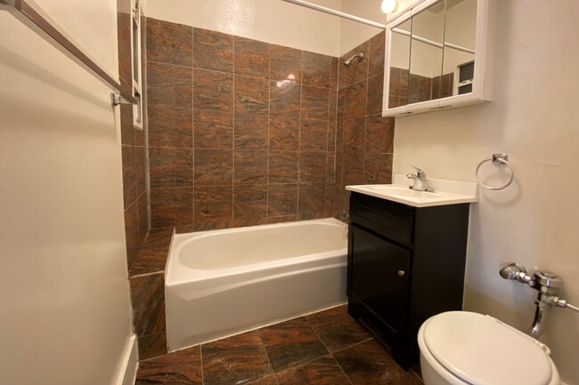 Interior Photo - Hyde Park Apartments LLC.