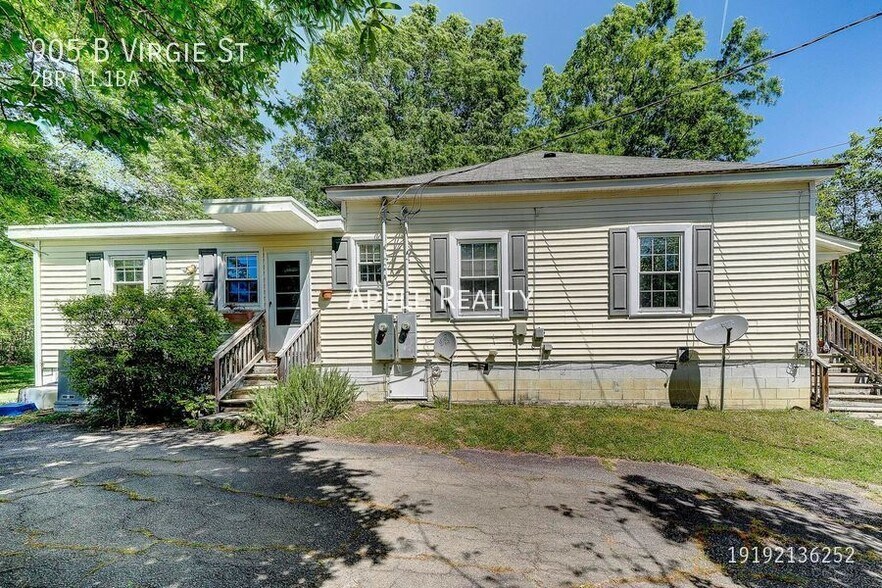 Building Photo - 905 Virgie St