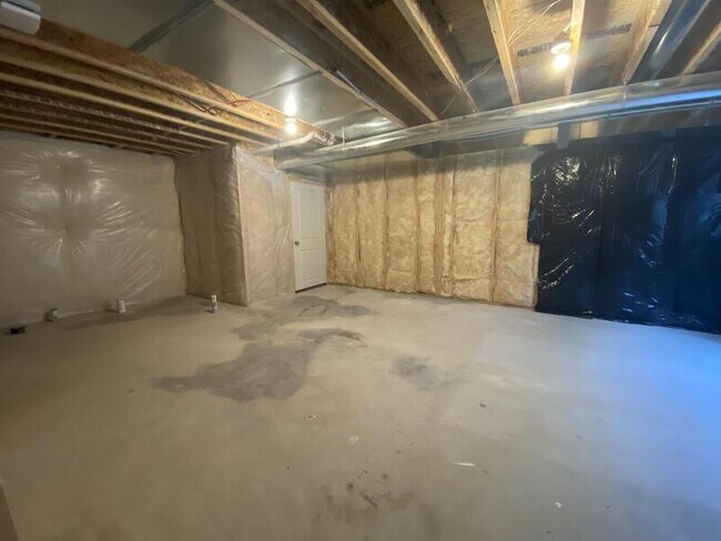 Building Photo - 15499 Aqua Mountain Ln