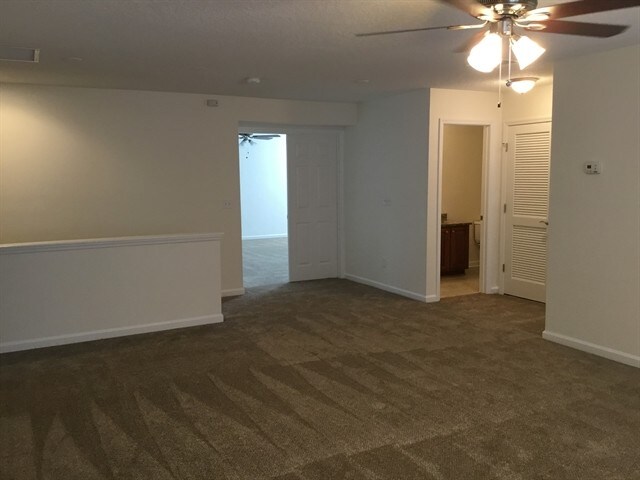 Building Photo - 385 Bostwick Cir