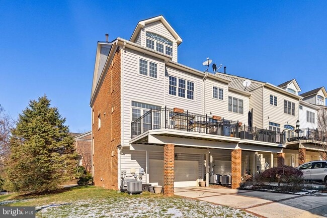 Building Photo - 43789 Water Bay Terrace