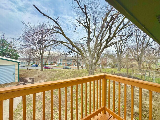 Building Photo - Remodeled 3 bed, 2 bath Millard home