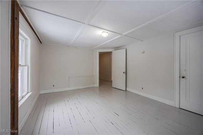 Building Photo - 15555 Munn Rd