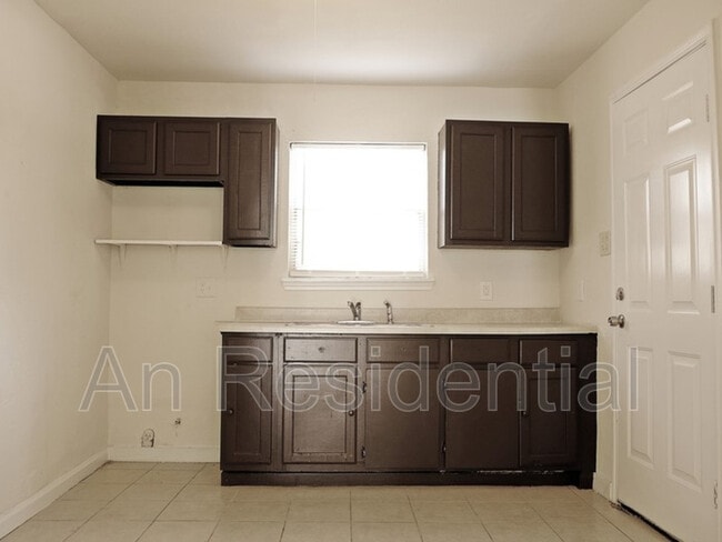 Building Photo - 3822 Dabney St