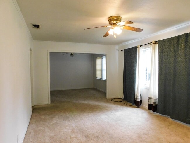 Building Photo - 1117 Patricia Dr