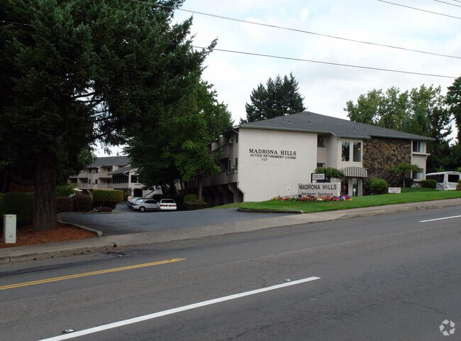 Building Photo - Solista Salem