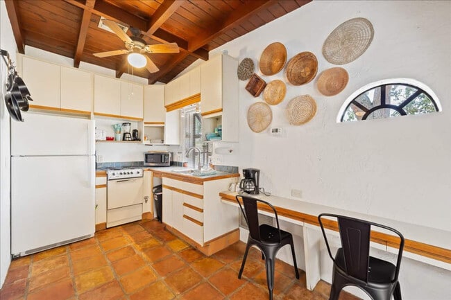 Building Photo - 408 Harrison Ave