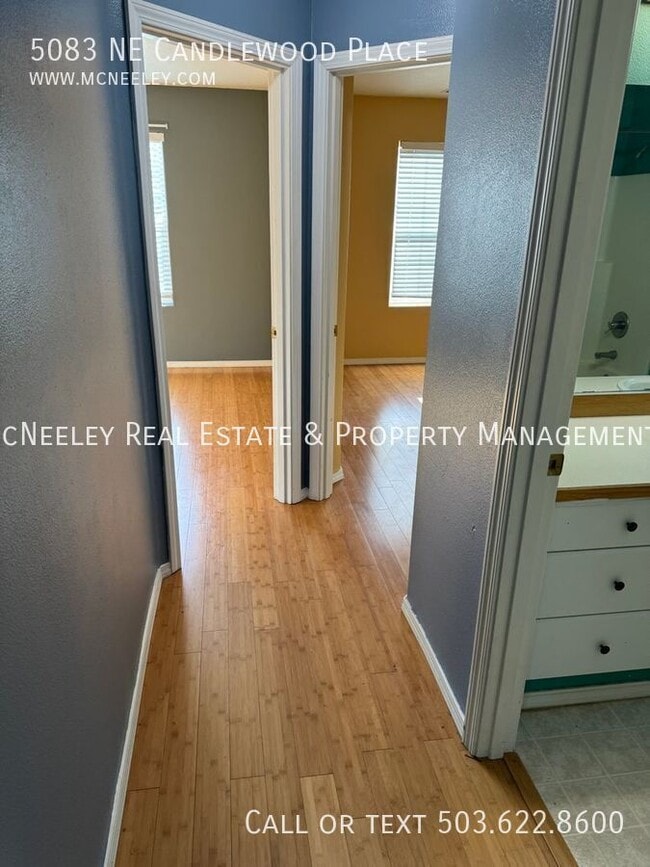 Building Photo - 5083 NE Candlewood Pl