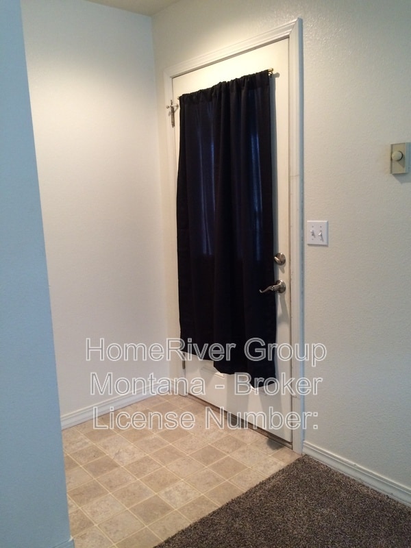 Building Photo - 2209 S 12th St W