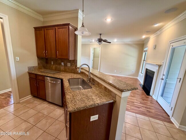 Building Photo - 212 Chevalier Blvd
