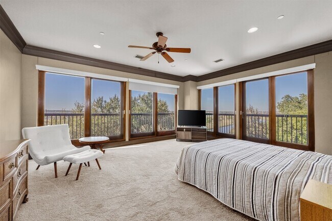 Building Photo - 501 Samuels Ave