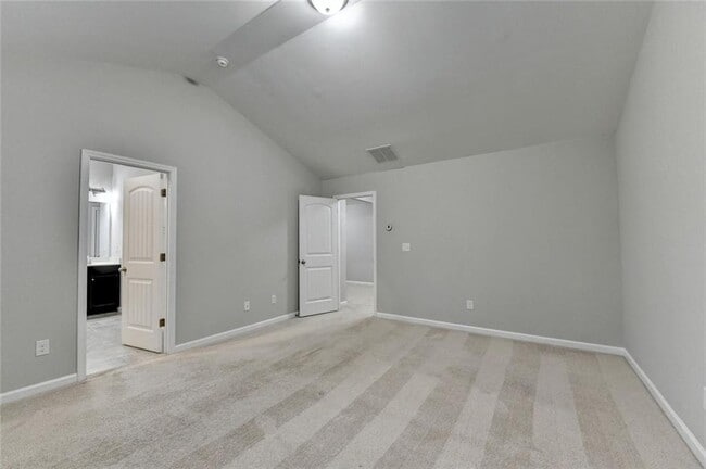 Building Photo - 7325 Heritage Oak Ct