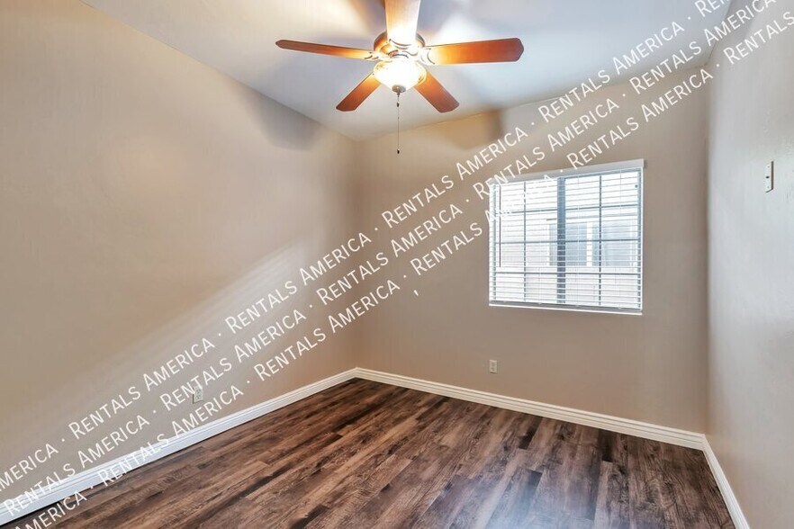 Building Photo - 8509 S Camino Bengala